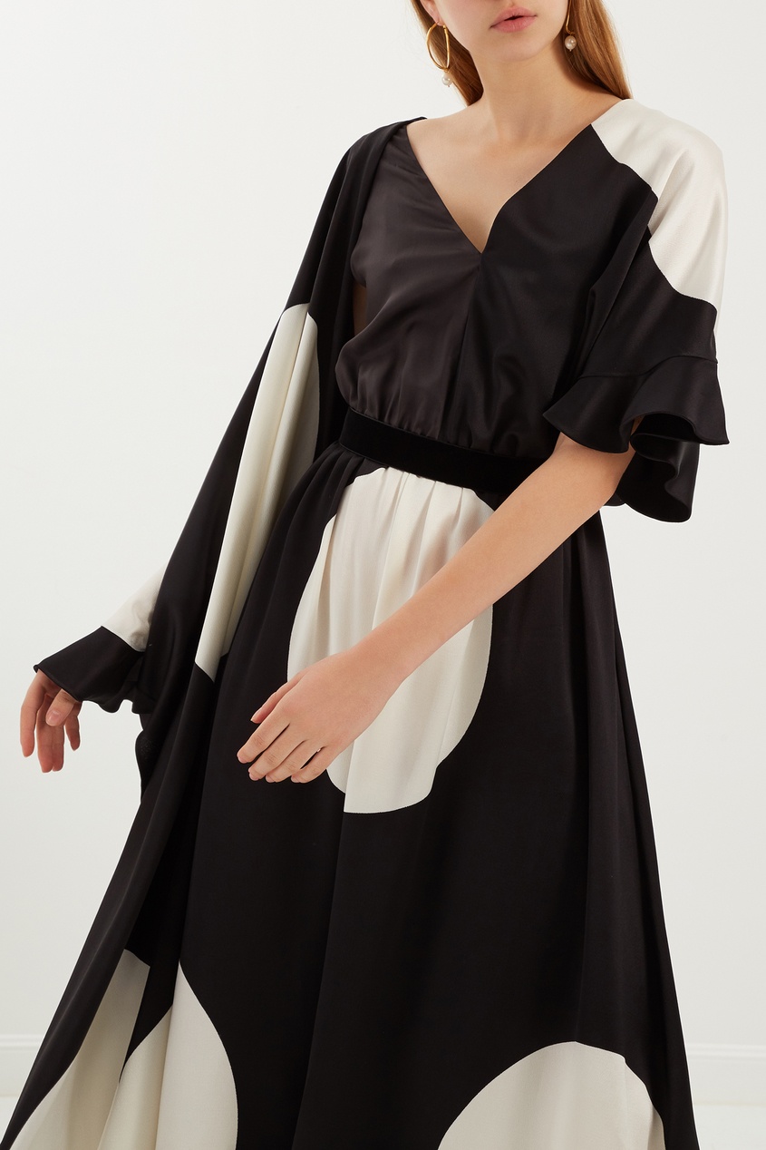 фото Черное платье в белый горошек Valentino