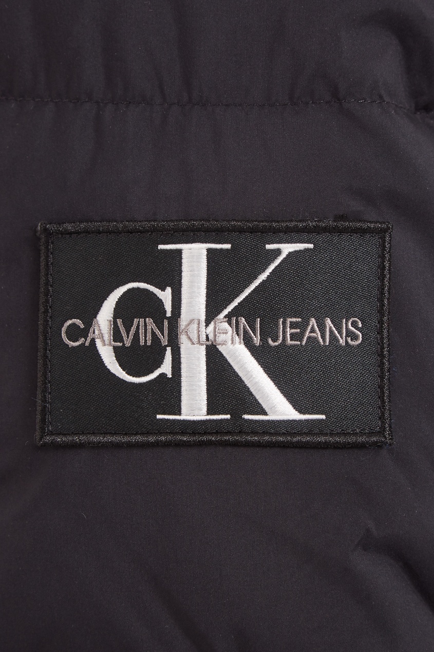 фото Черная куртка calvin klein