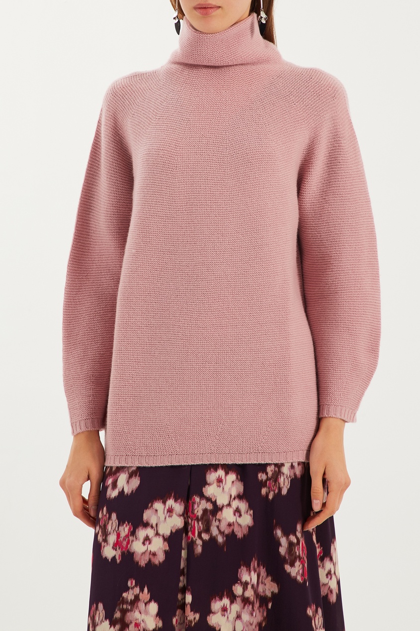 

Розовый свитер