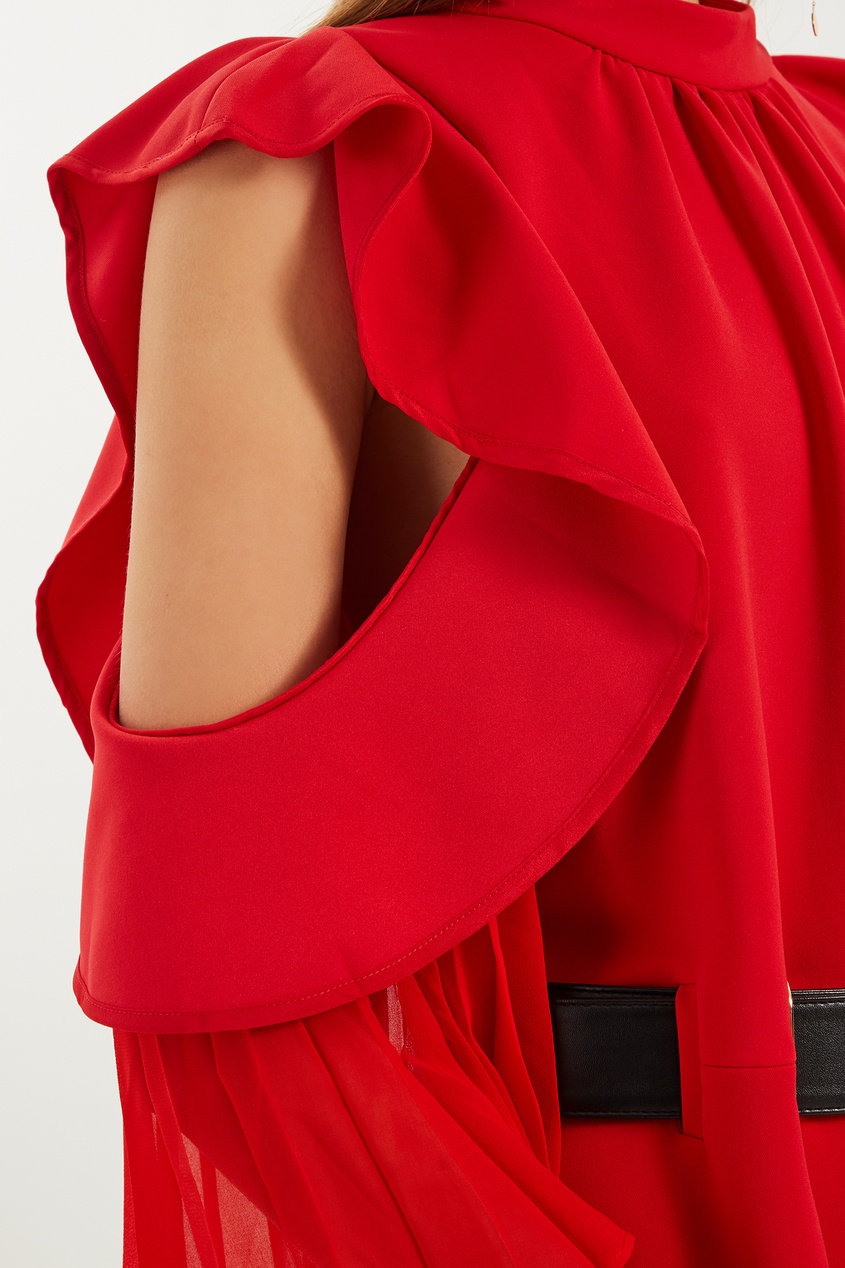 

Красное платье с люверсами и плиссировкой, Красный