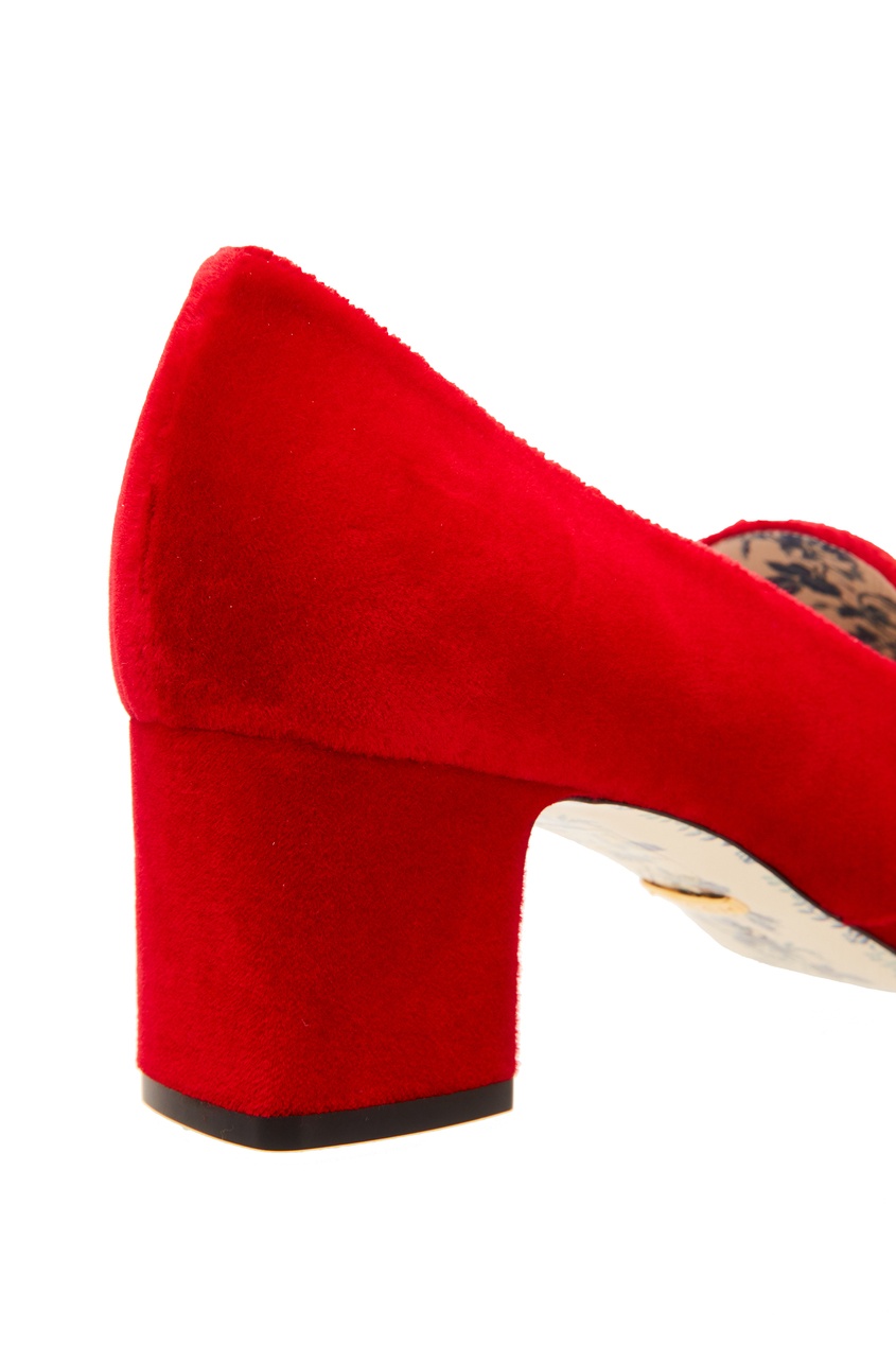 фото Красные бархатные туфли gucci