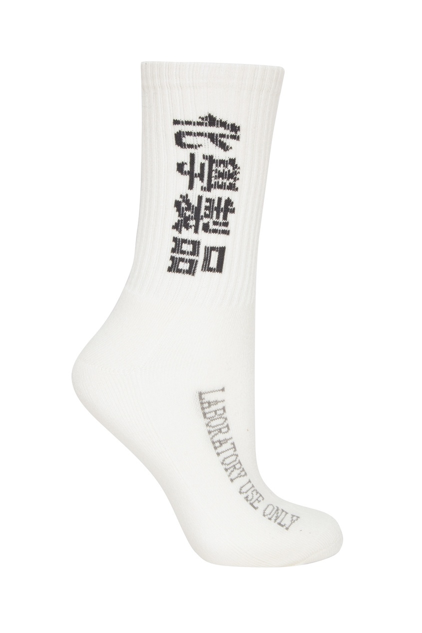 фото Белые хлопковые носки с отделкой c2h4