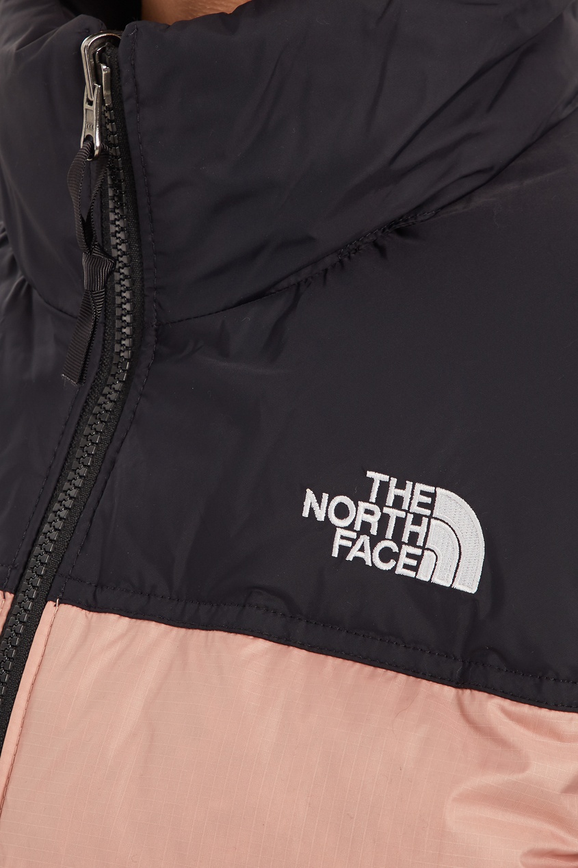 фото Черно-розовый жилет 1996 Retro Nuptse The north face
