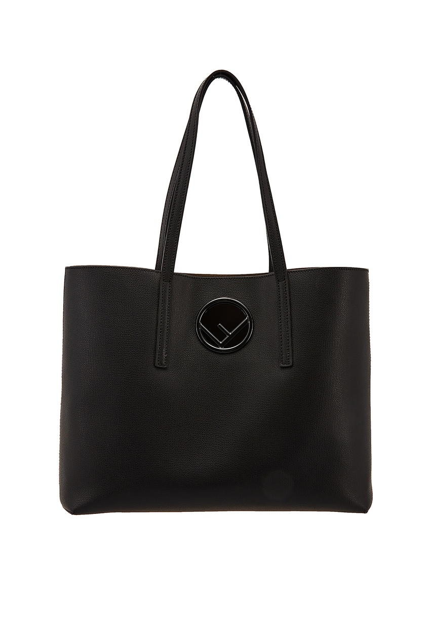 фото Черная кожаная сумка с логотипом Fendi