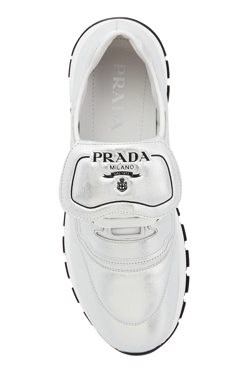 фото Серебристые кроссовки prada