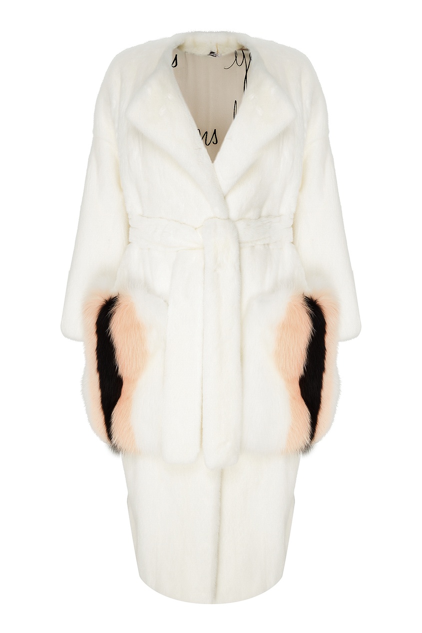 фото Белое пальто с контрастными вставками меха екатерина