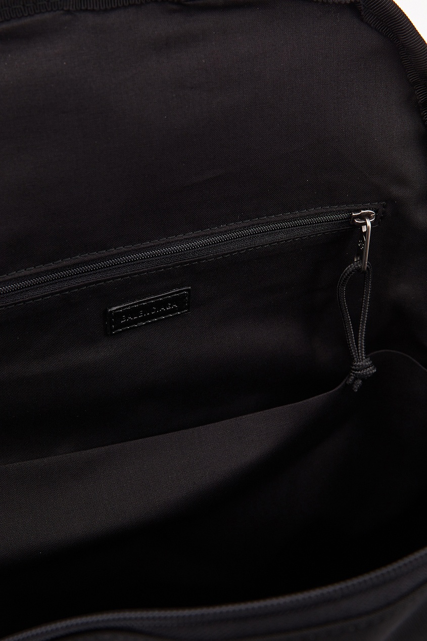 фото Черный рюкзак everyday balenciaga