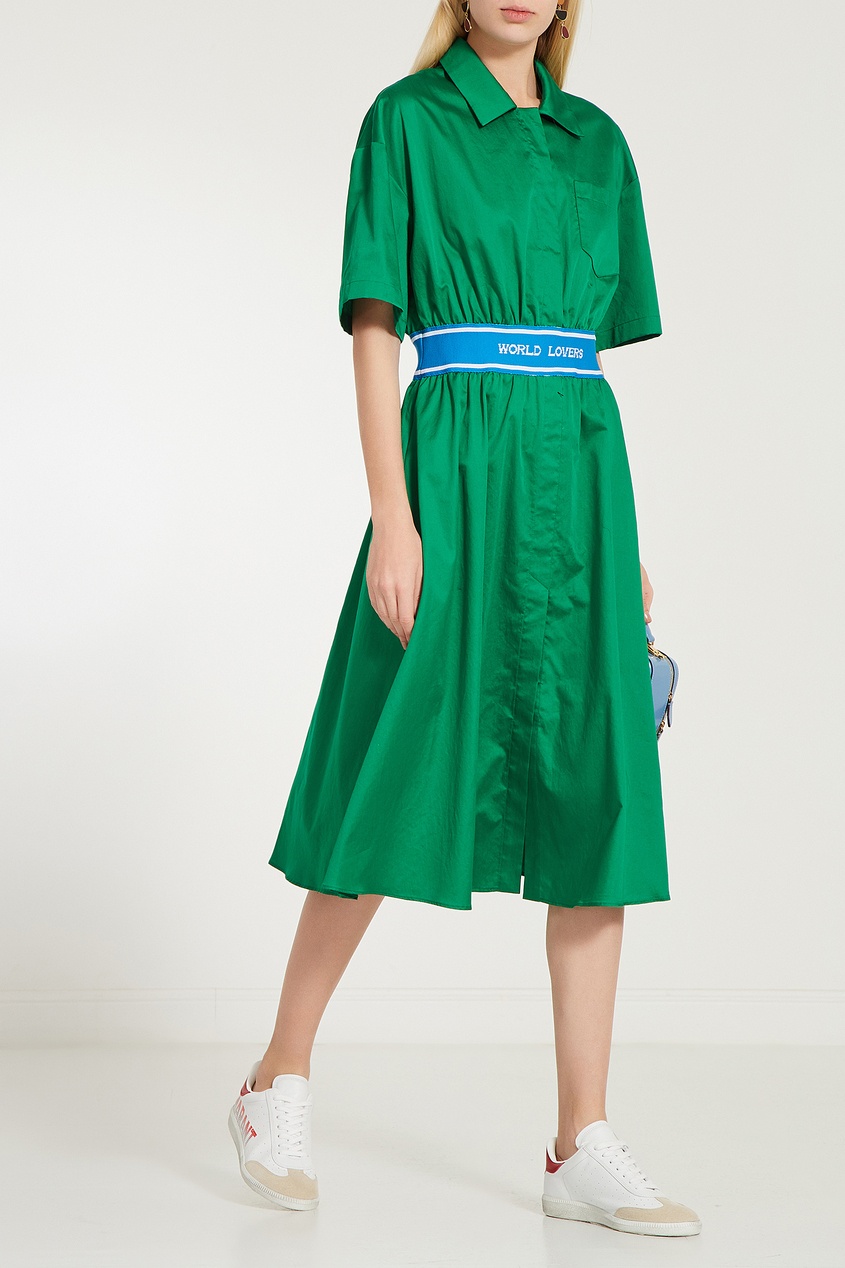 фото Зеленое платье с поясом sofiane sandro