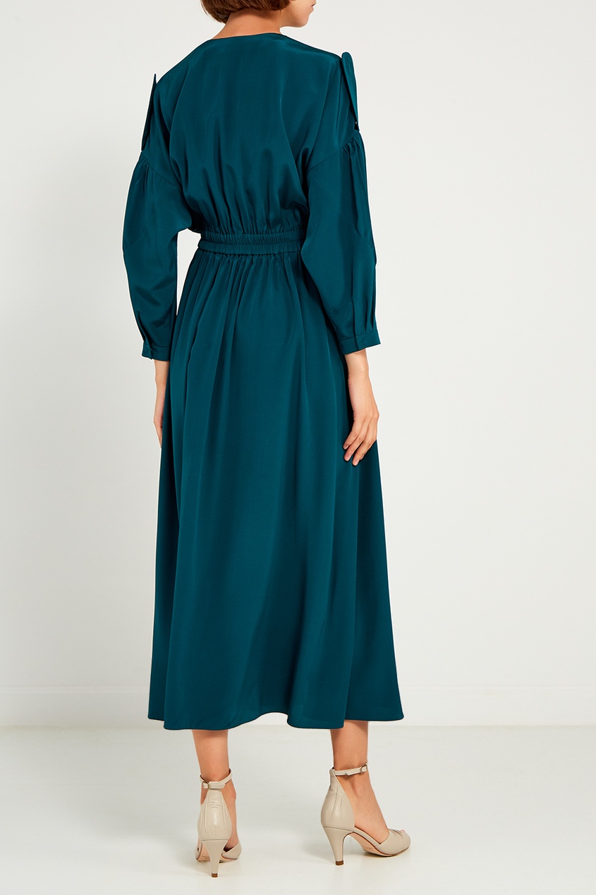 фото Длинное зеленое платье с вышивкой alena akhmadullina