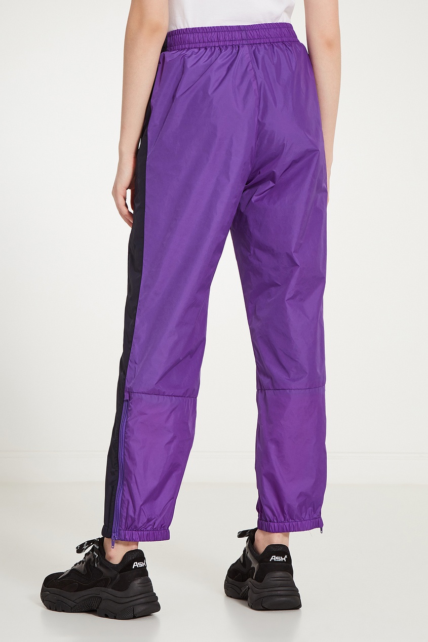 фото Фиолетовые спортивные брюки acne studios