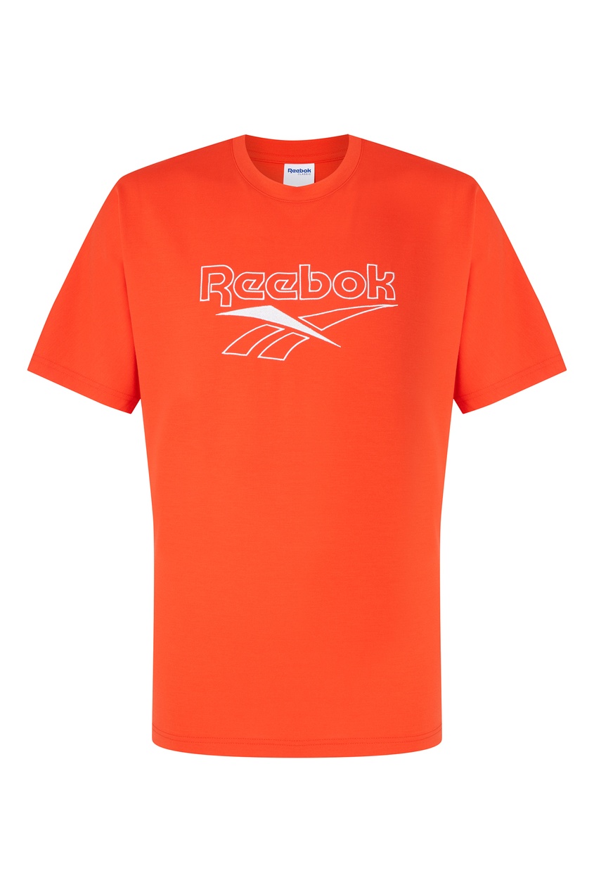 фото Красная футболка classics reebok