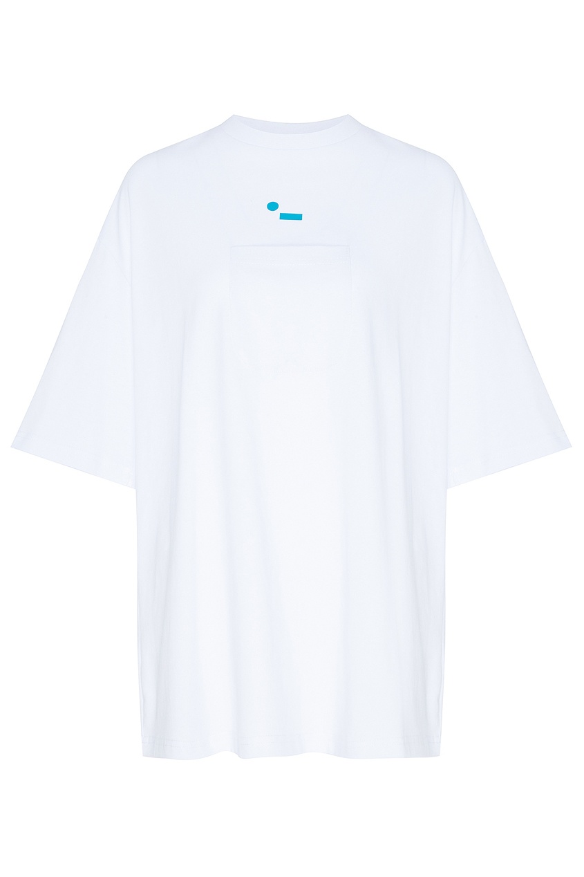 фото Белая футболка с накладным карманом и логотипом mardo._