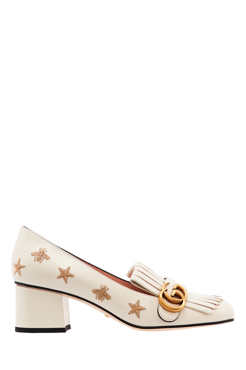 фото Белые кожаные туфли с вышивкой и логотипом Gucci