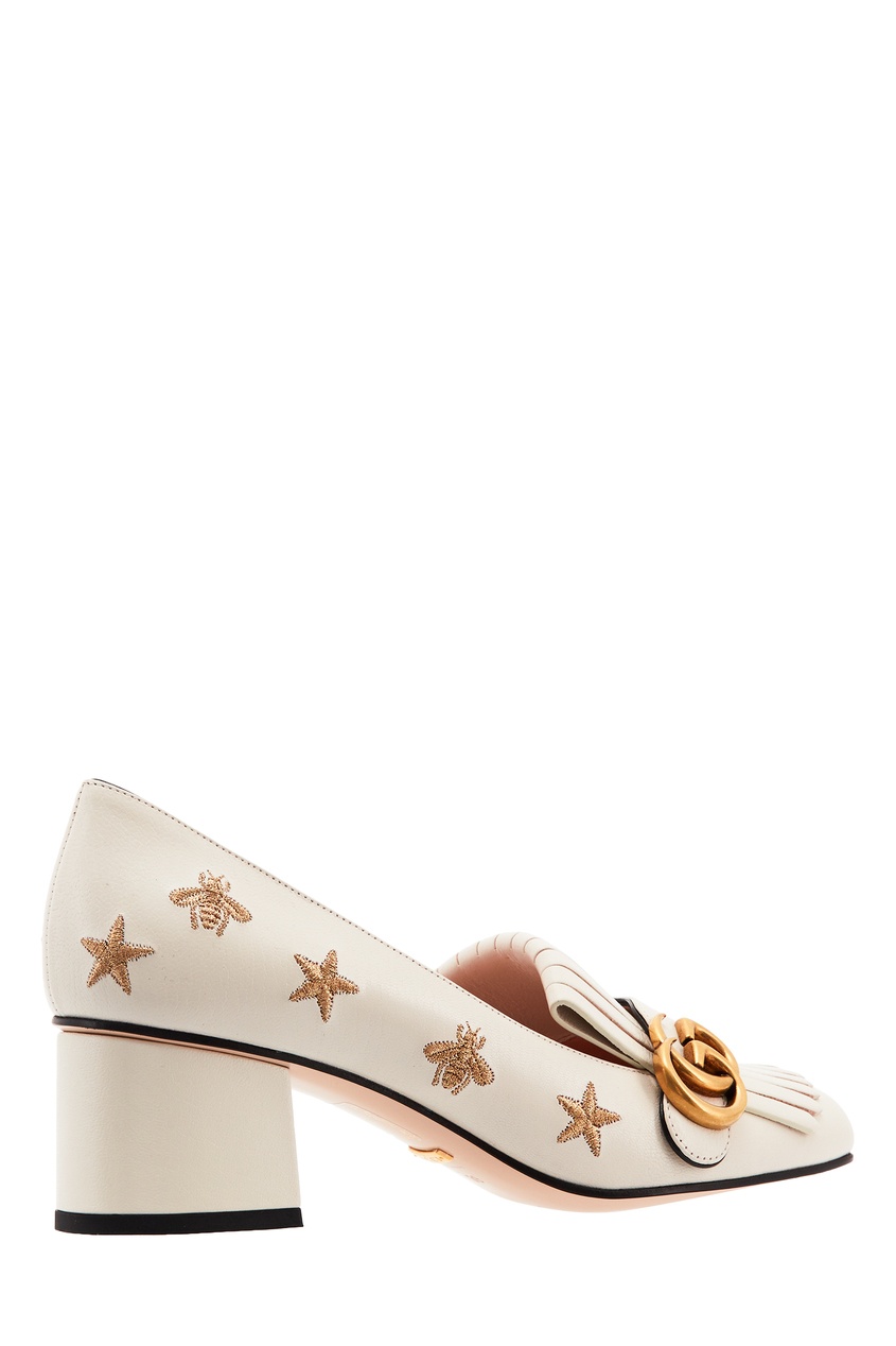 фото Белые кожаные туфли с вышивкой и логотипом Gucci
