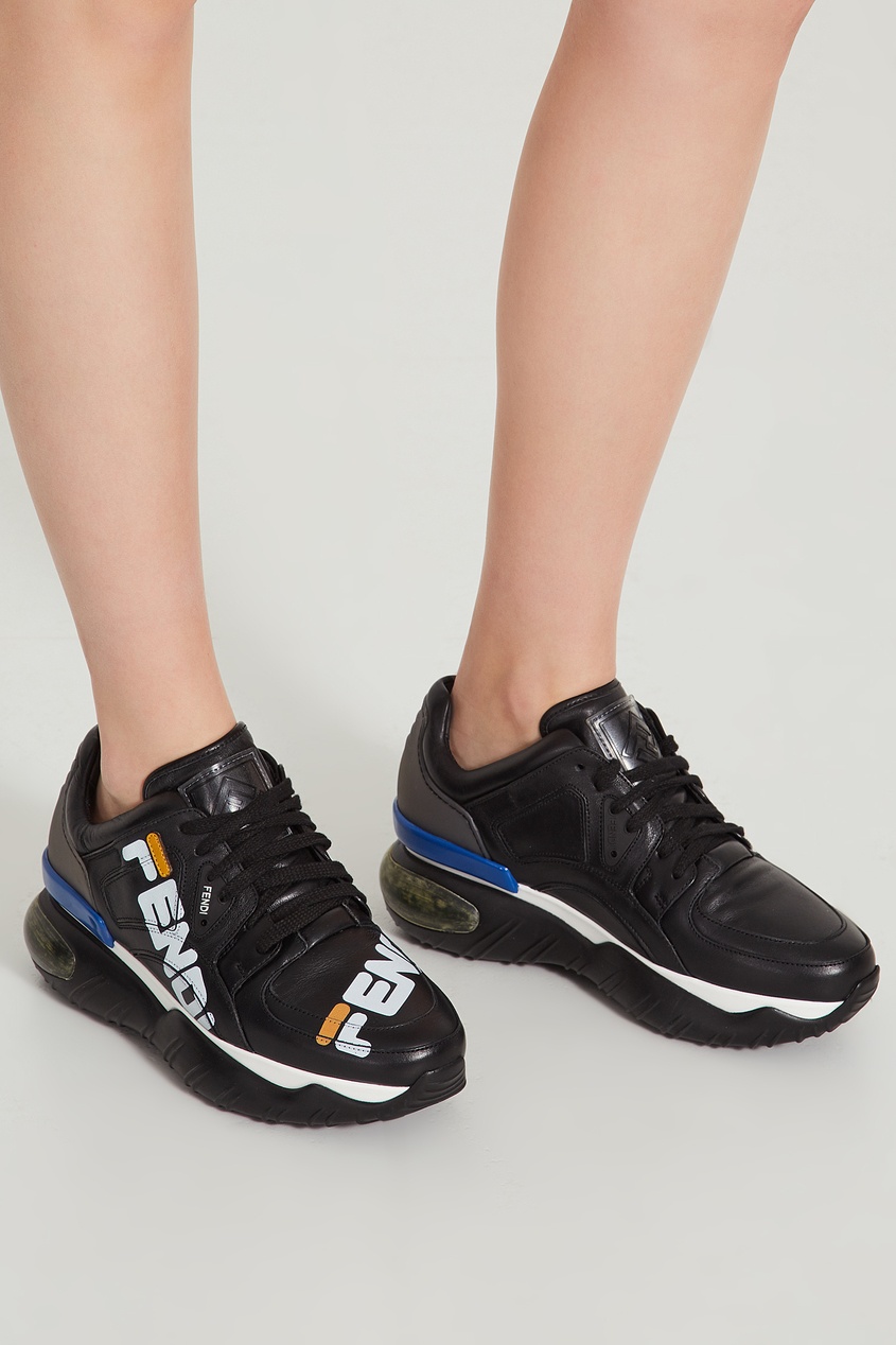 фото Черные кроссовки с яркими акцентами и логотипом fendi