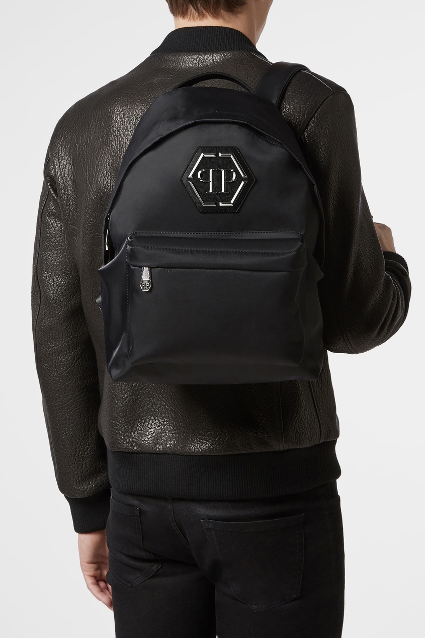 фото Черный рюкзак с логотипом philipp plein