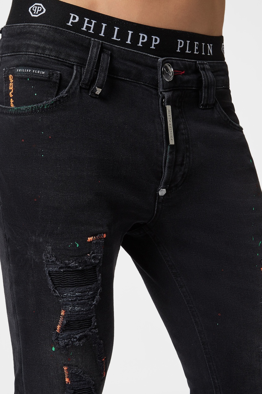 фото Черные джинсовые брюки с прорезями philipp plein
