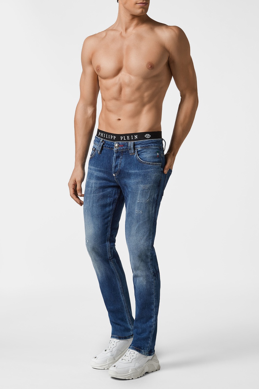 фото Голубые джинсы с потертостями Philipp plein
