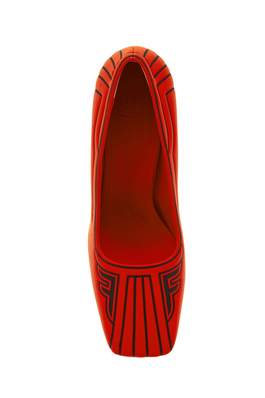 фото Красные туфли с принтом ffreedom fendi