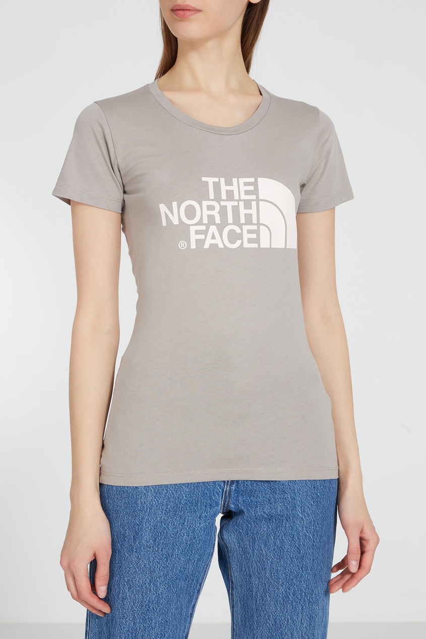 фото Бежево-серая футболка с логотипом the north face