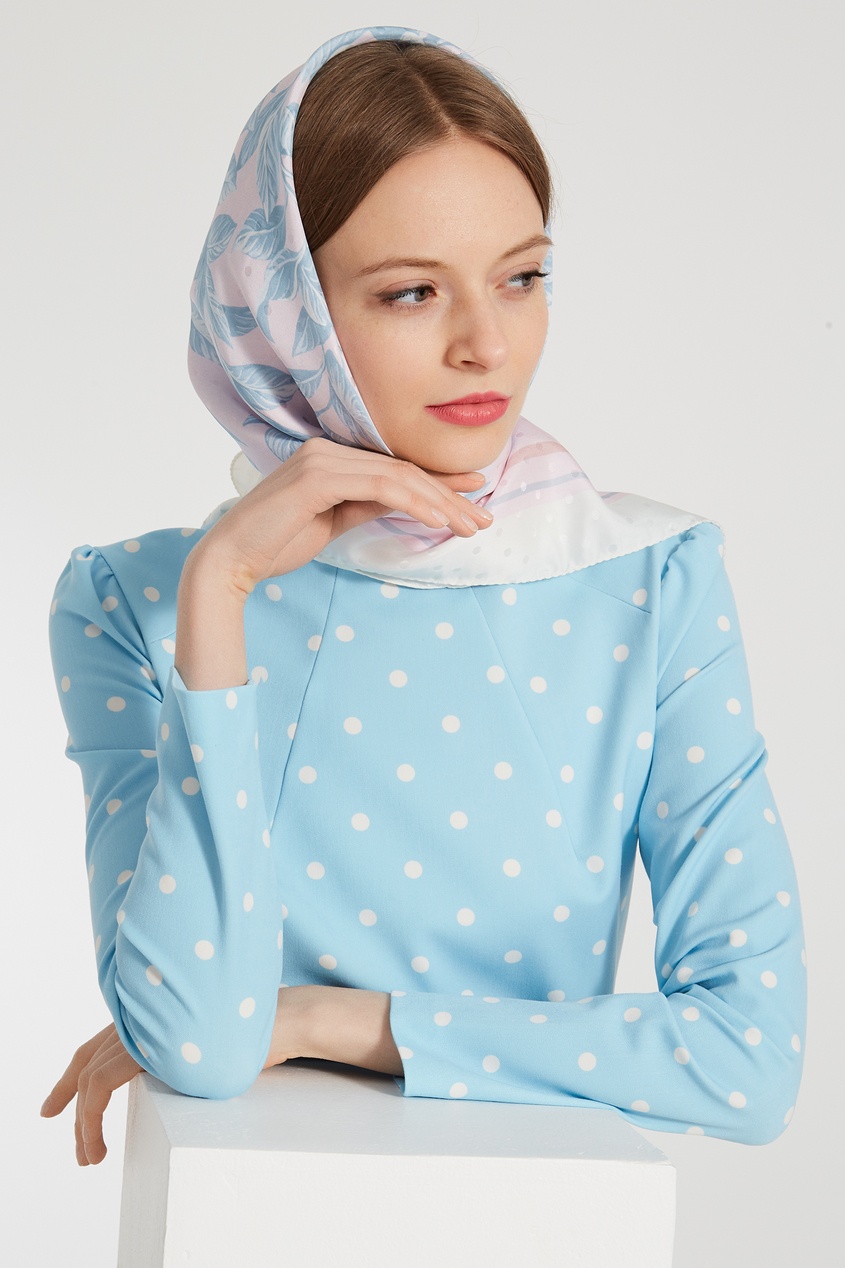 фото Розовый шелковый платок с принтом ulyana sergeenko