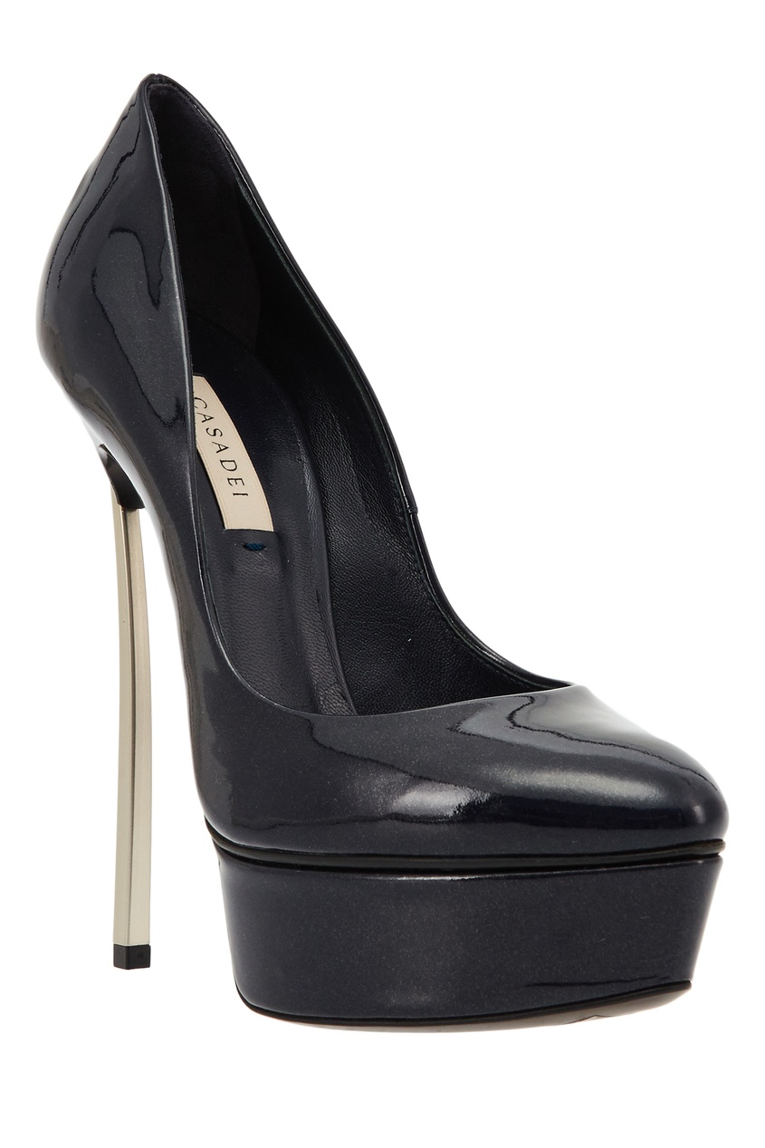 фото Черные лакированные туфли на серебристой шпильке casadei