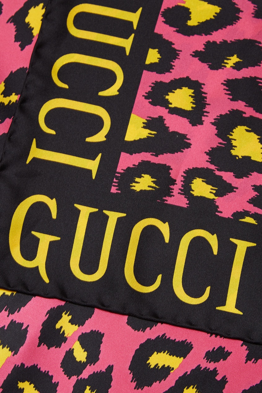 фото Платок цвета фуксия с леопардовым принтом Gucci
