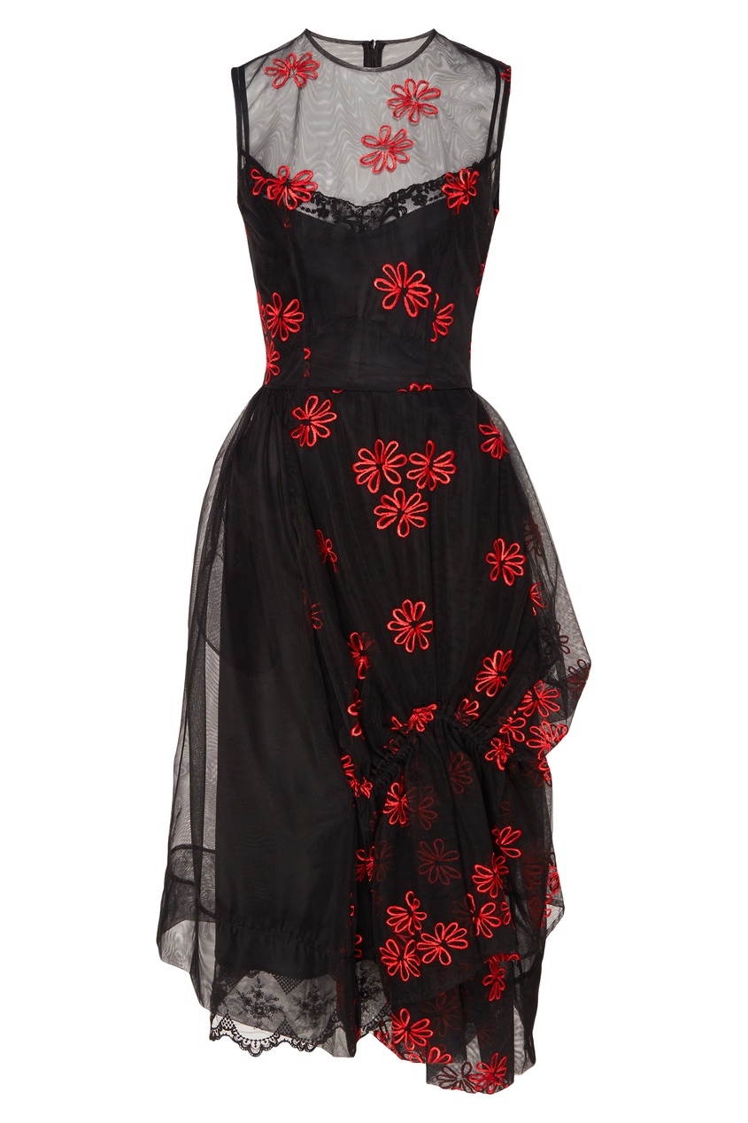 фото Черное платье из тюля с контрастной вышивкой simone rocha