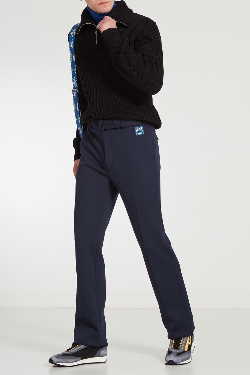 фото Темно-синие брюки с поясом и логотипом prada