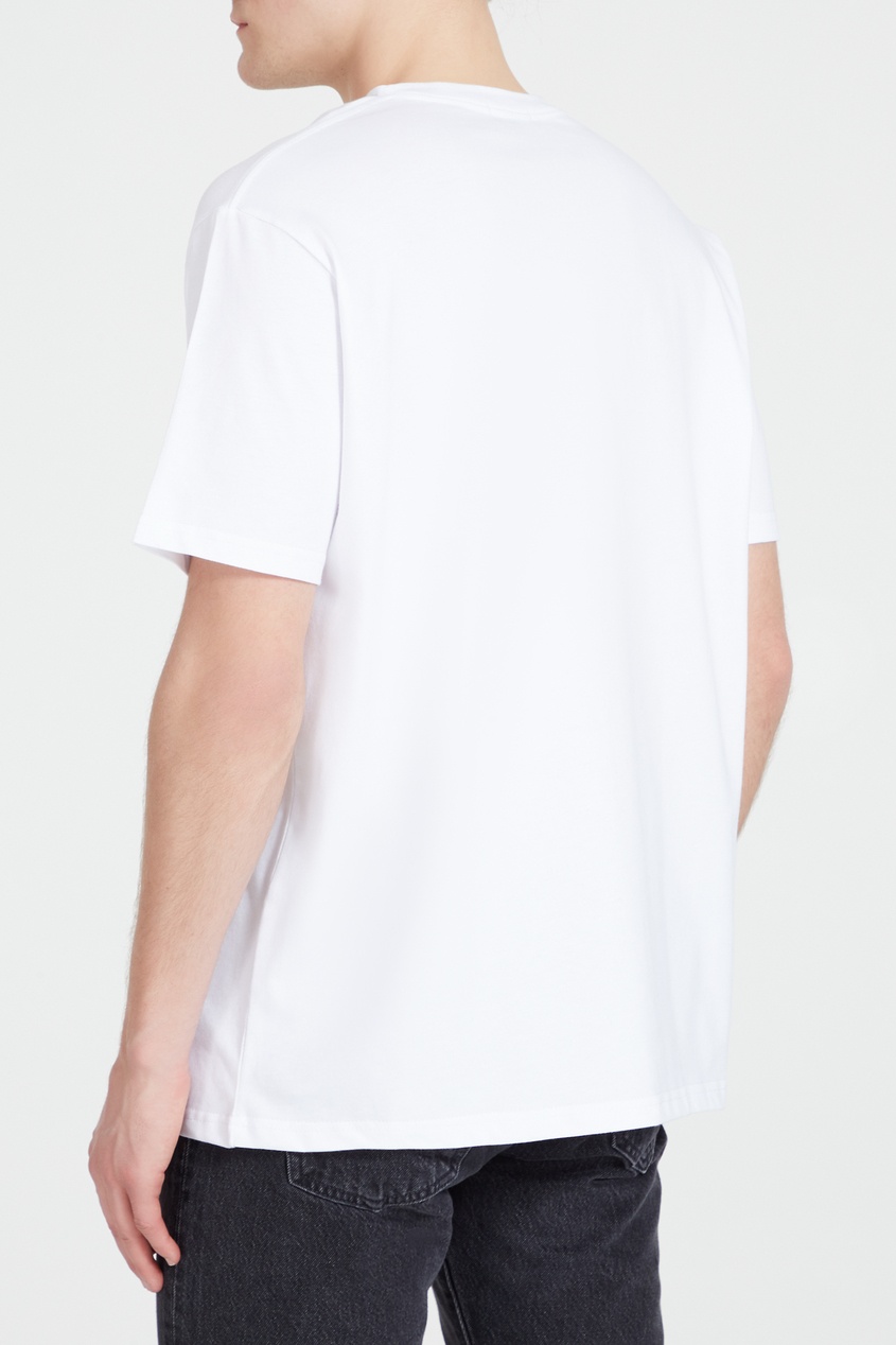 фото Белая футболка из хлопка с надписью artem krivda