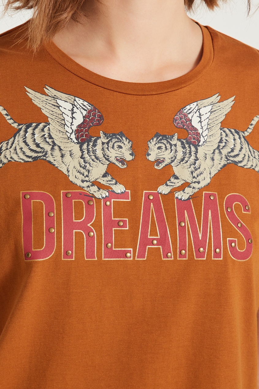 фото Коричневая футболка с принтом Akhmadullina dreams