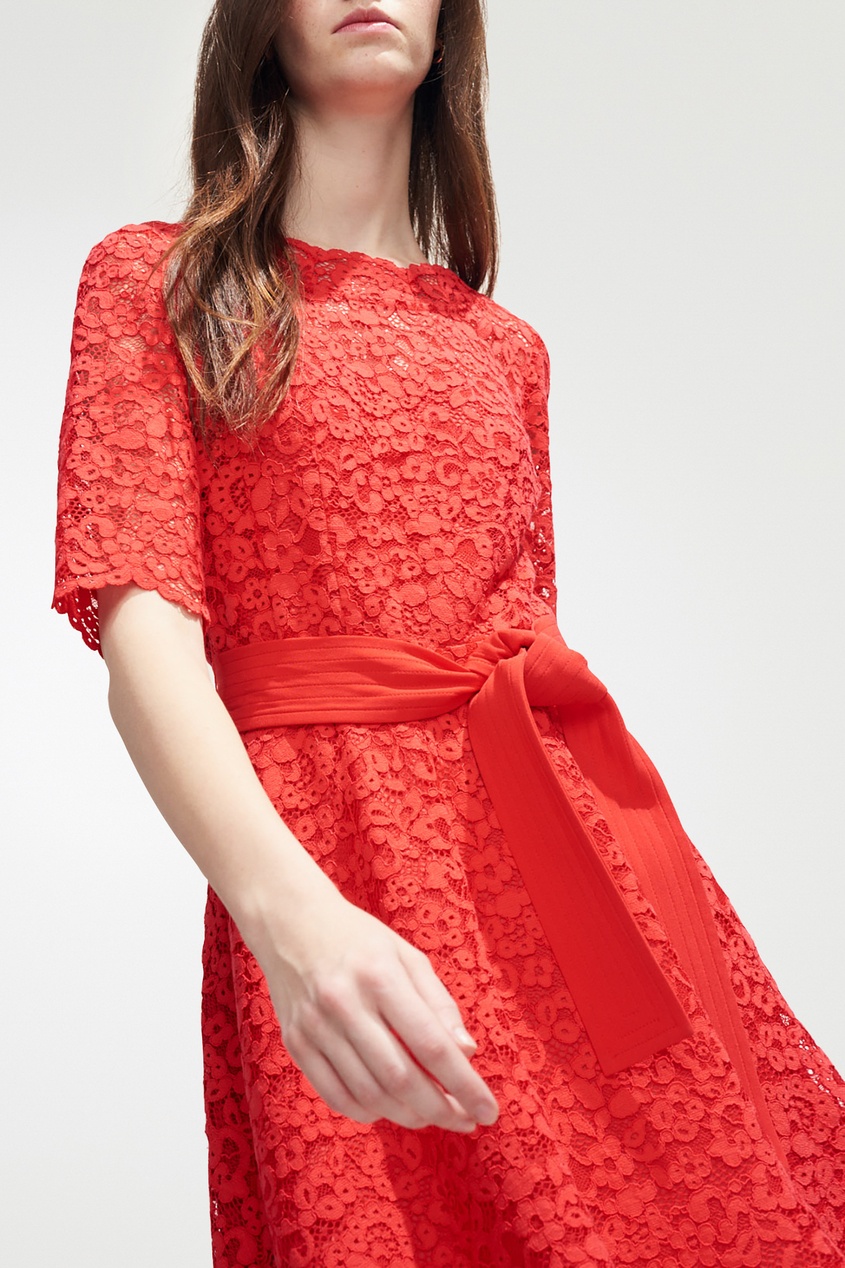 фото Красное кружевное платье с поясом Claudie pierlot