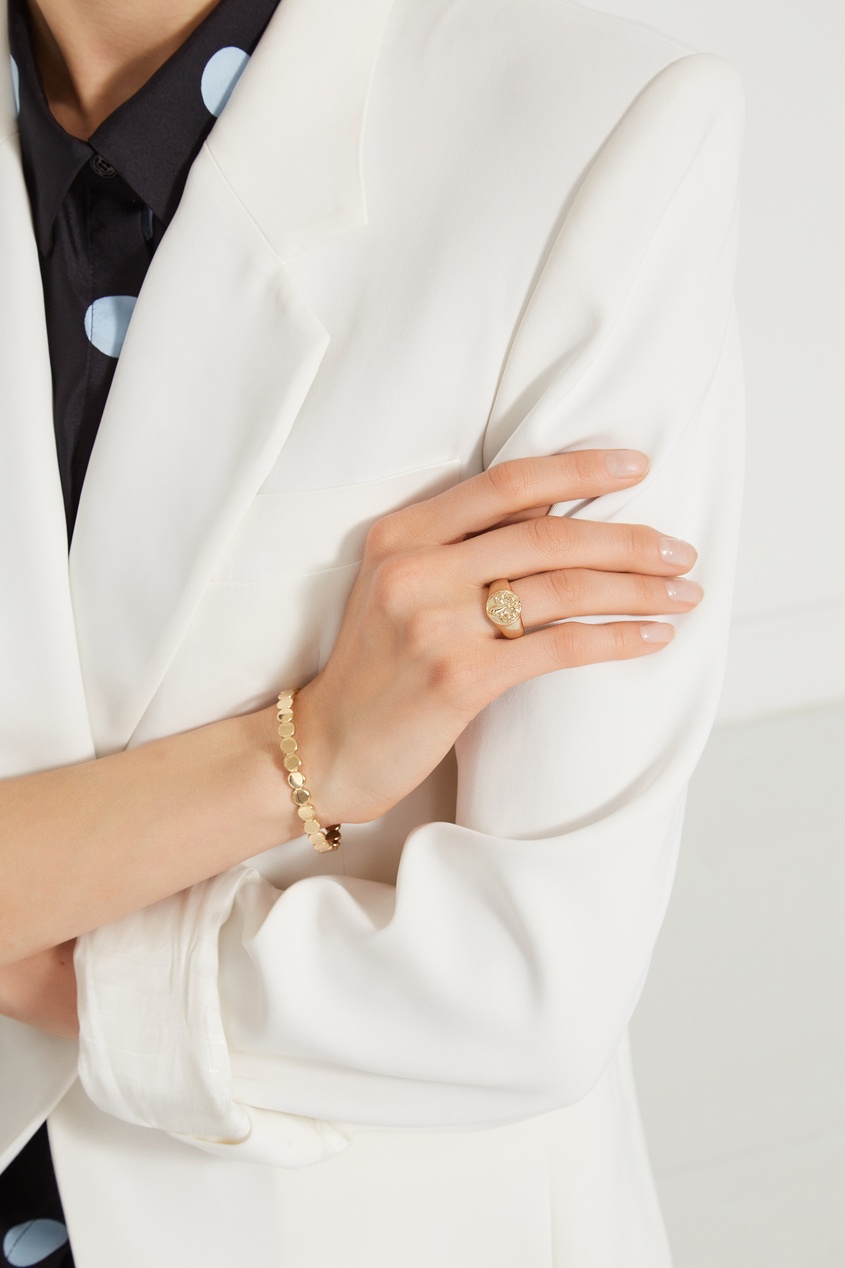 фото Золотистое кольцо с геральдической лилией lisa smith