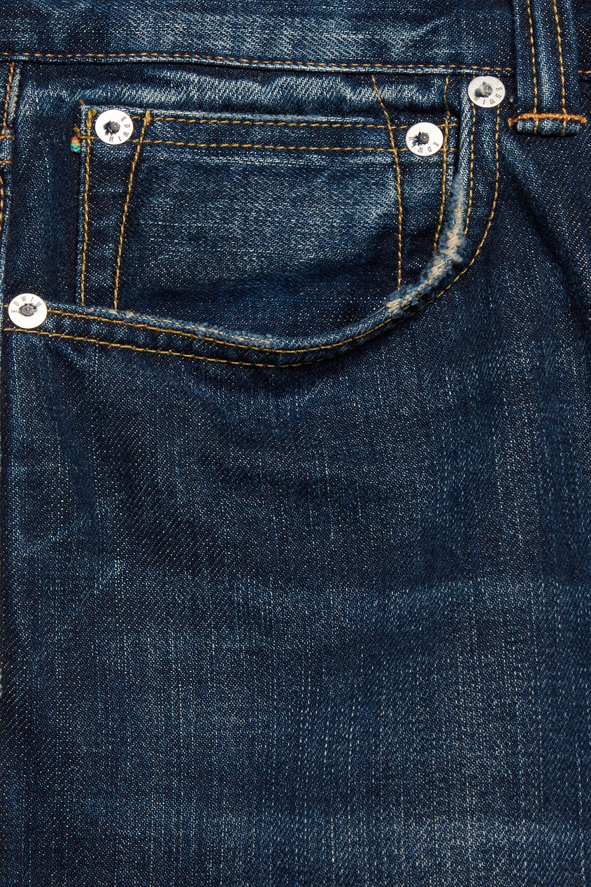 фото Синие джинсы с потертостями Edwin