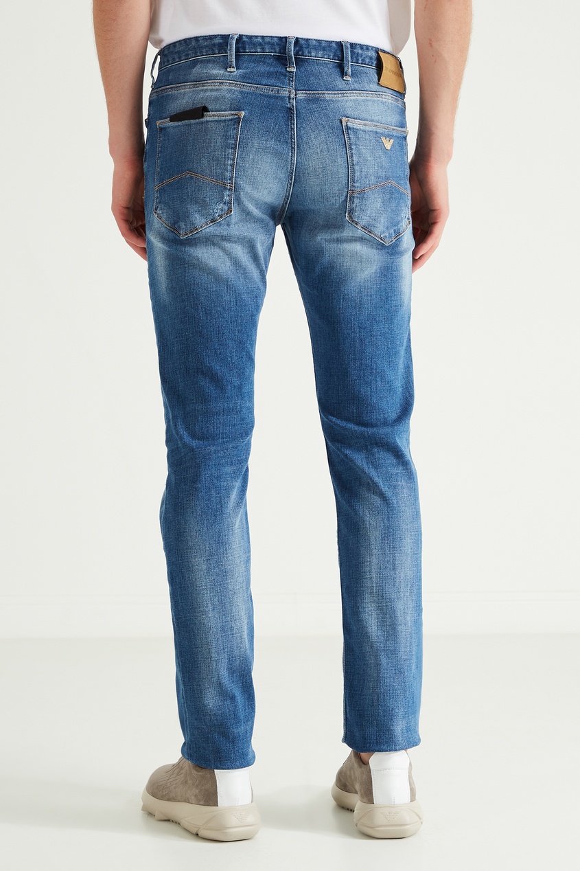 фото Голубые джинсы с потертостями Emporio armani