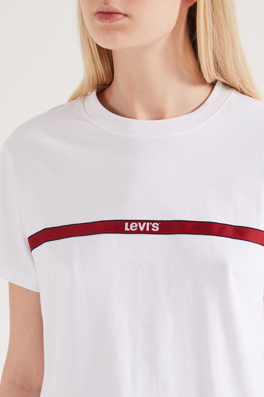 фото Белая футболка с логотипом levi’s®