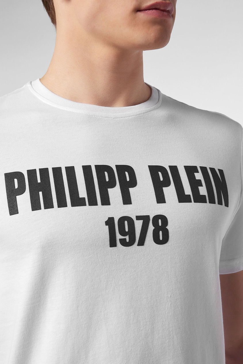 фото Белая футболка с контрастным логотипом Philipp plein