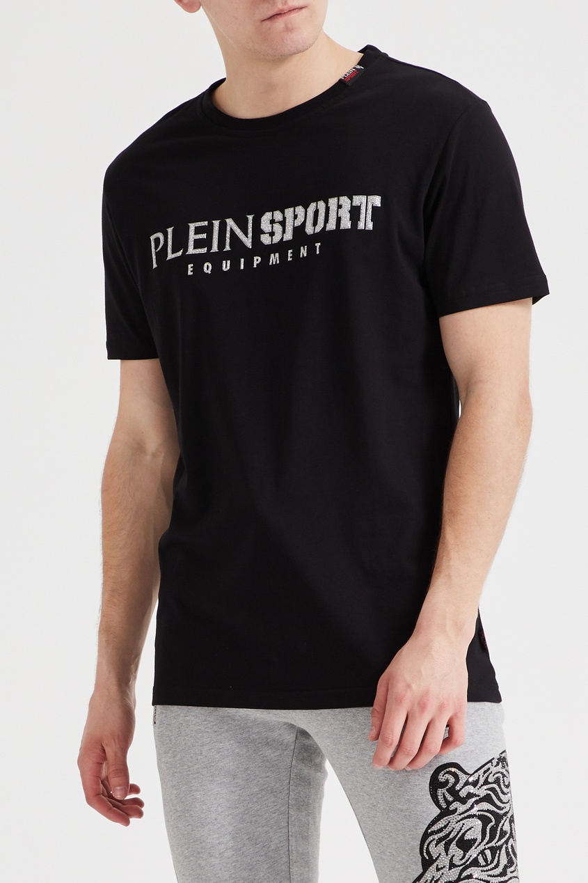 фото Черная футболка с надписью plein sport