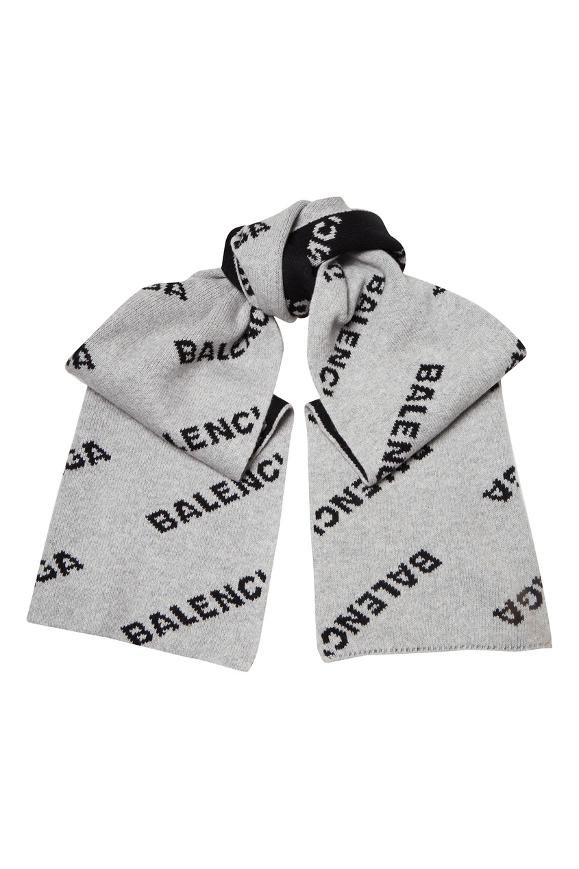 фото Серый шарф с логотипами черного цвета balenciaga
