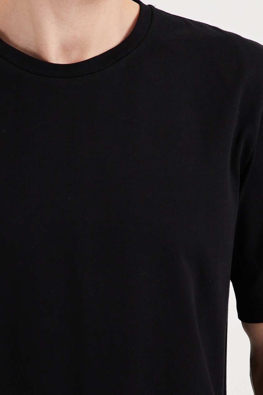 фото Свободная черная футболка tryyt