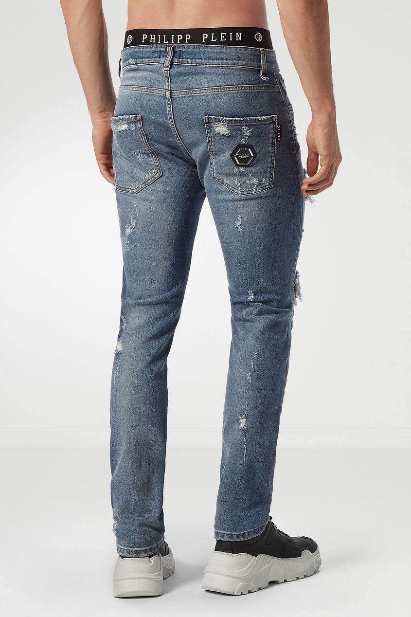 фото Светлые джинсы с заплатками Destroyed Philipp plein