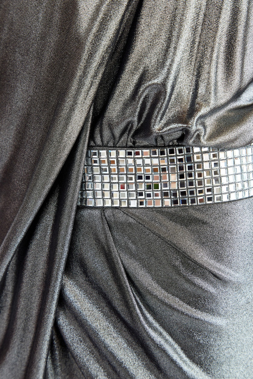 фото Серебристое платье с разрезом и кристаллами balmain