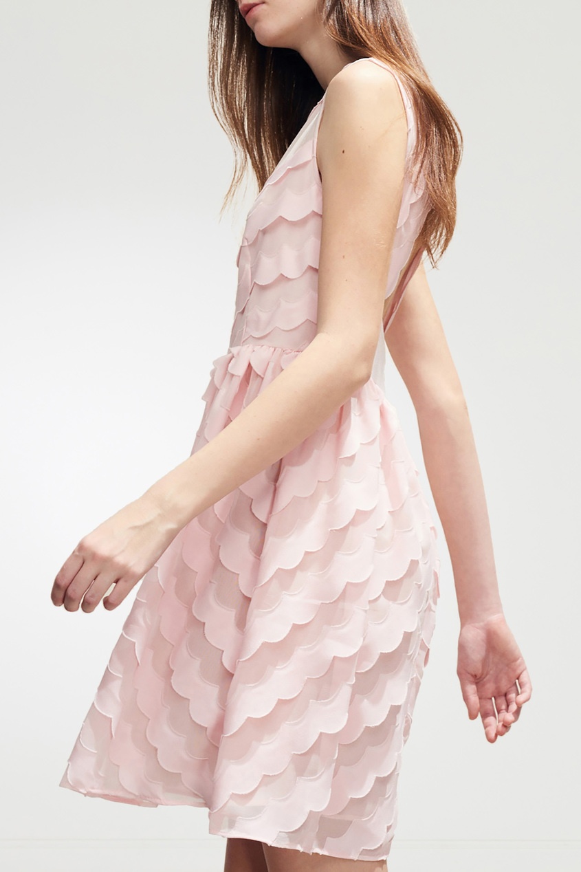 фото Розовое платье с аппликациями claudie pierlot