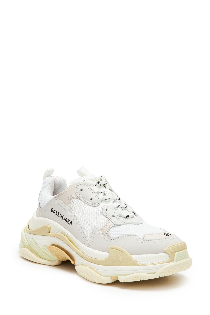 фото Белые кроссовки оверсайз triple s balenciaga