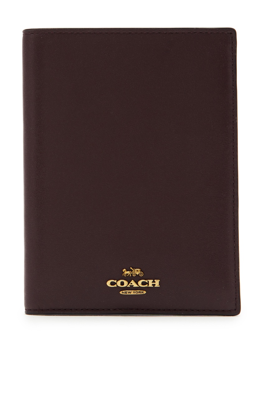 фото Темно-коричневая обложка для паспорта Coach