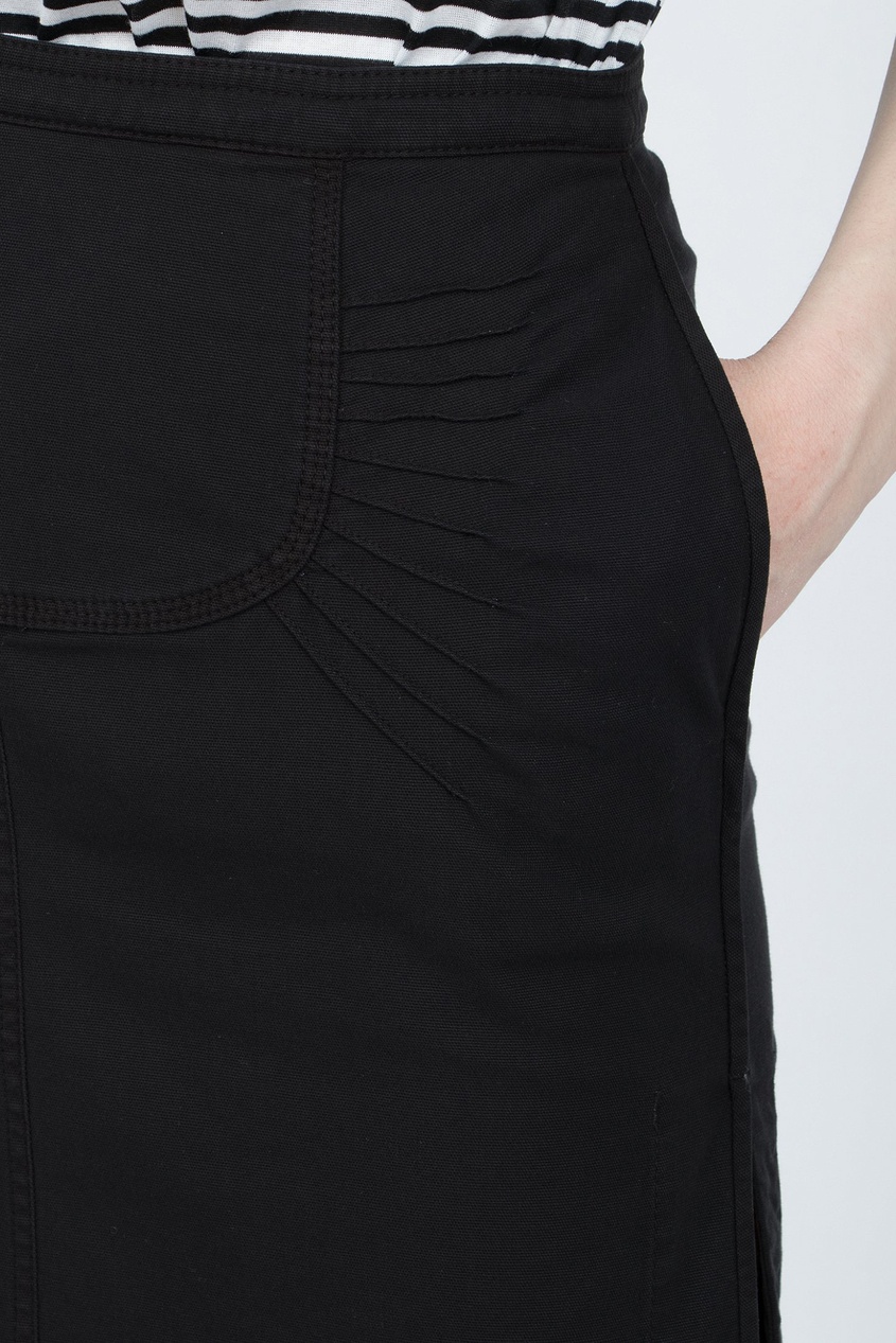 фото Черная юбка с глубокими разрезами no.21