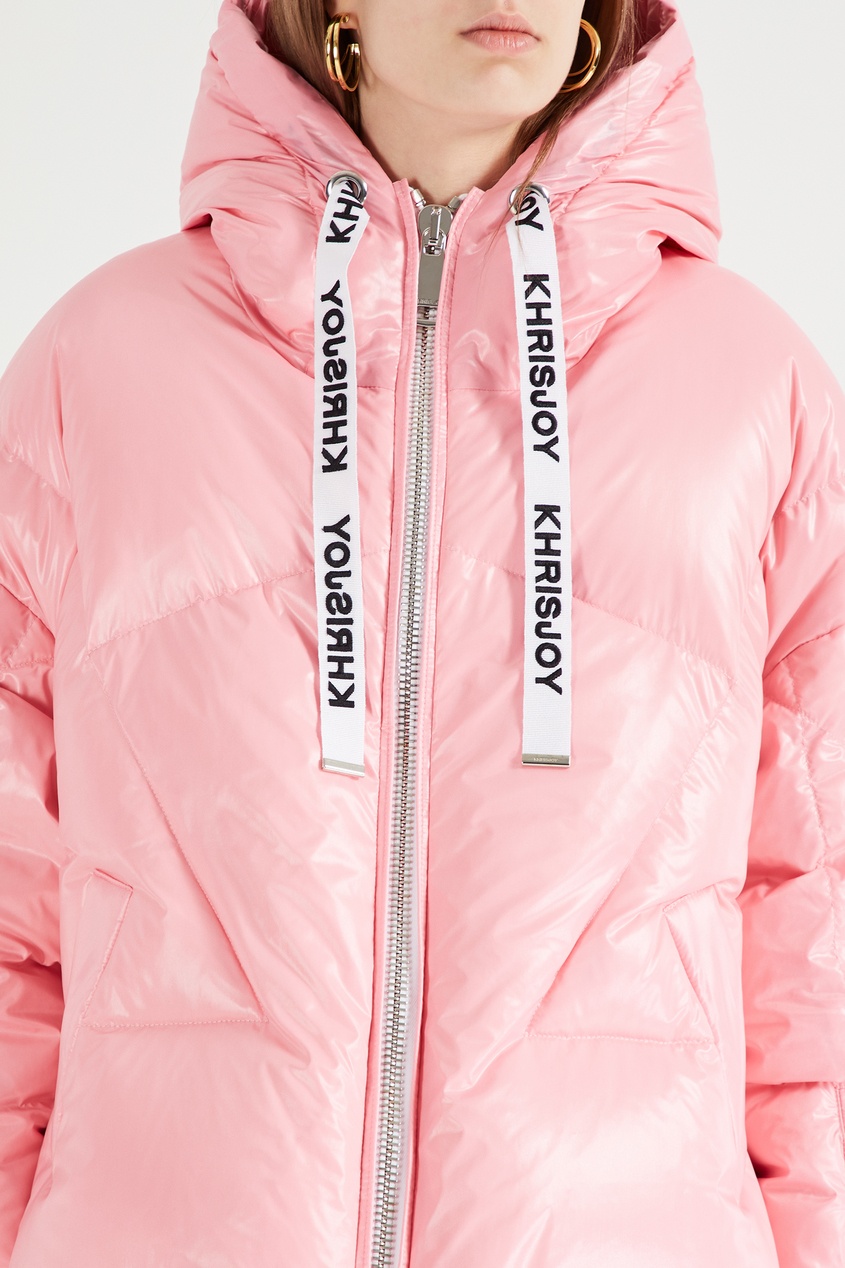 фото Розовая куртка с фирменным декором khrisjoy