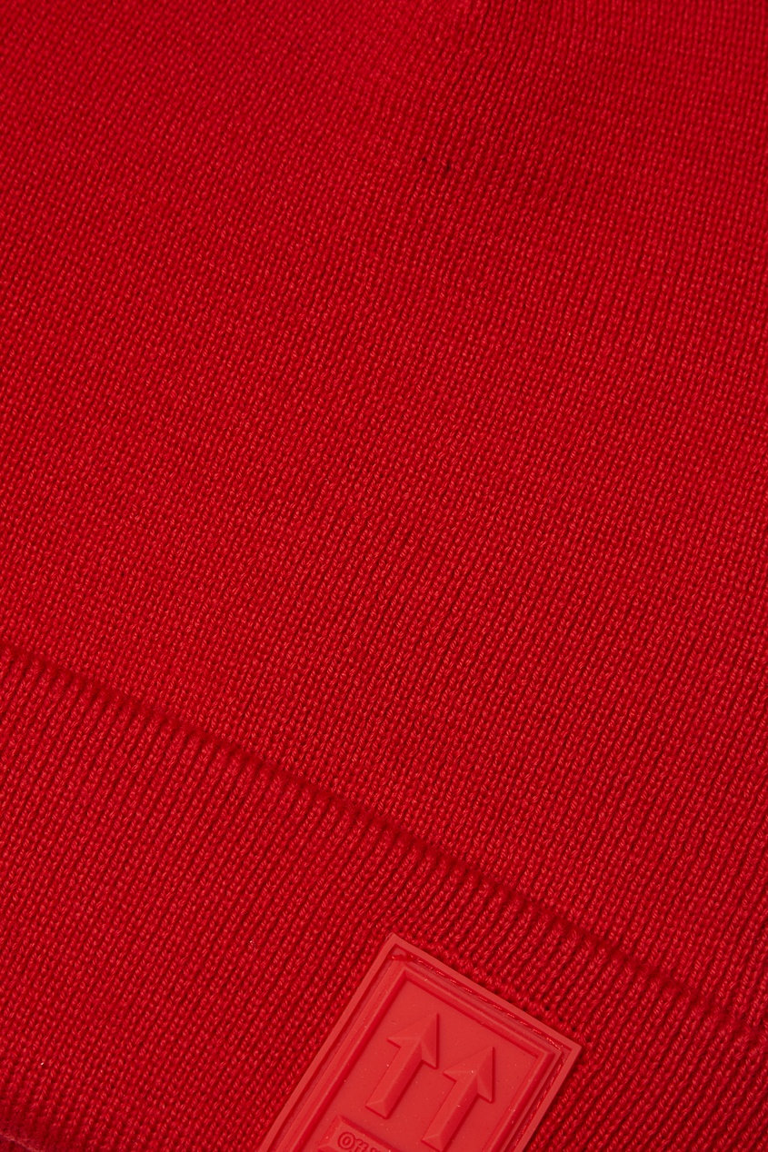 фото Красная шапка с аппликациями Off-white