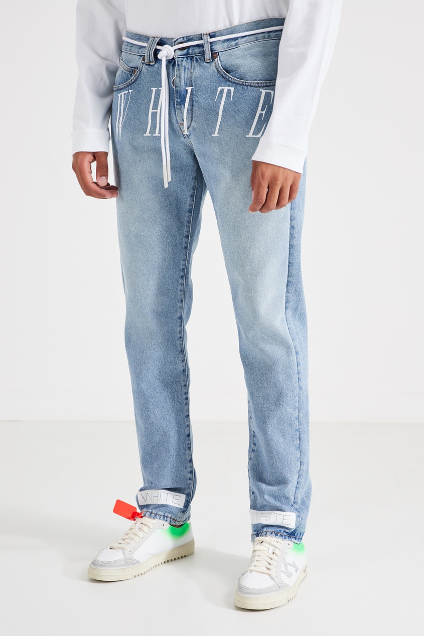 фото Голубые джинсы с надписью Off-white