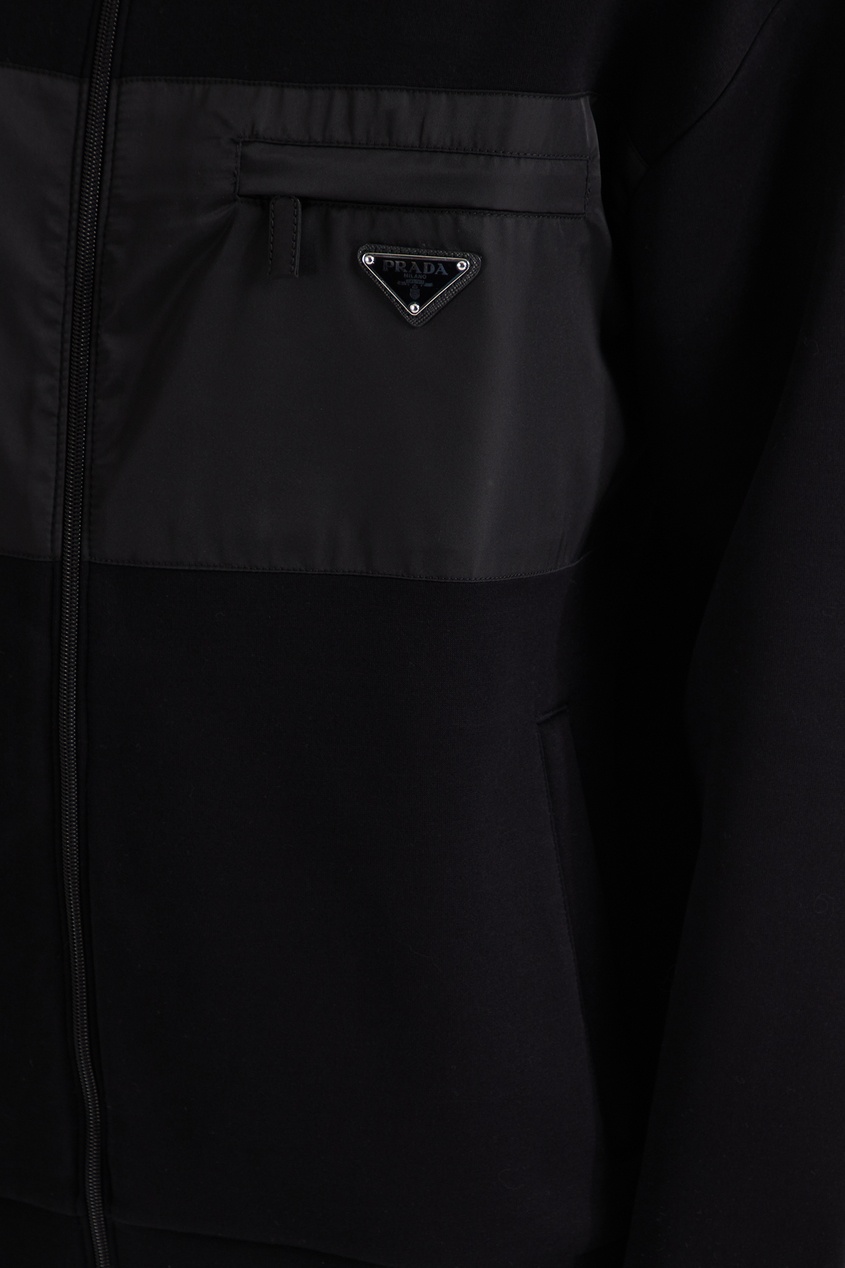 фото Черная куртка с капюшоном prada